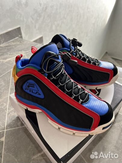 Высокие кроссрвки Fila