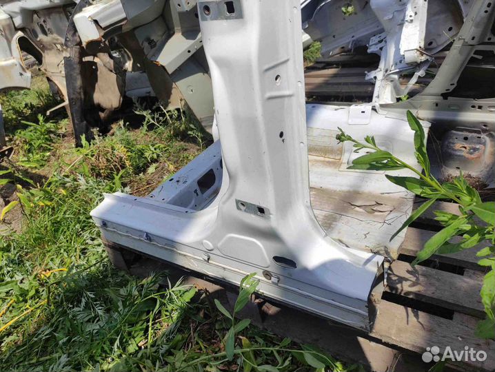 Порог левый Ford Focus 3