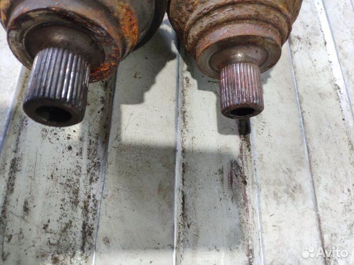 Полуось привод шрус Skoda Octavia A5 лифтбек BXE