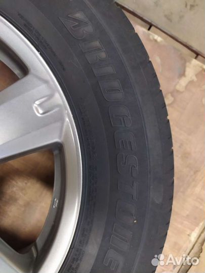 Bridgestone Dueler H/T 225/65 R17