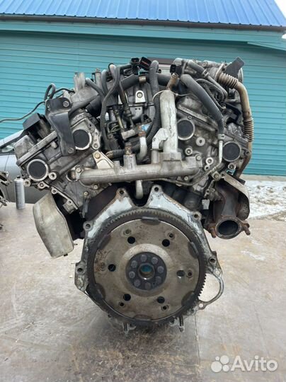 Продам мотор 6G74