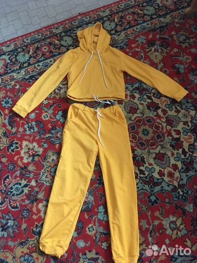 Спортивный костюм