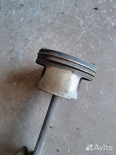 Поршень с шатуном Audi A6 C6