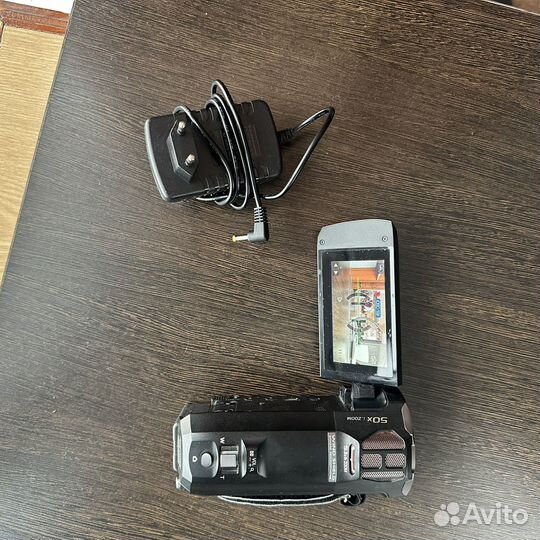 Видеокамера Panasonic-HC-V760 Полностью исправна