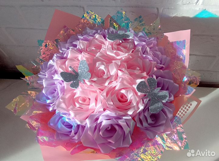Букет роз из атласных лент