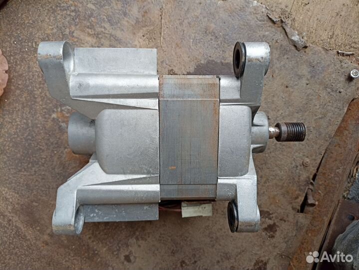 Электродвигатель от стиральной машины