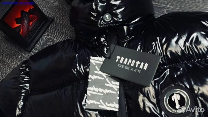 Стильный глянцевый пуховик Trapstar для тебя