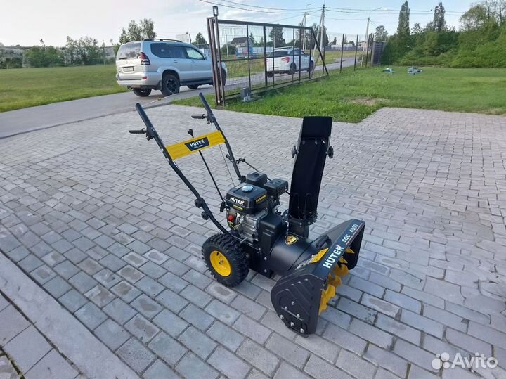 Снегоуборщик Huter SGC 4000E