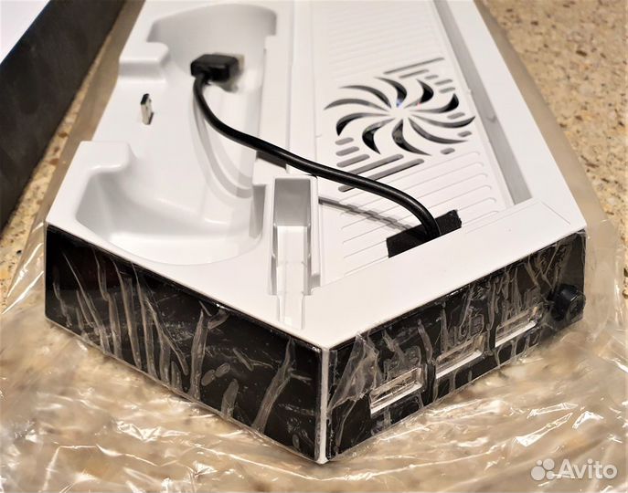 PS4 Стенд Вертикальный с охлаждением Белый