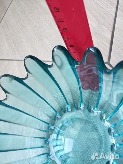 Ваза из цветного стекла