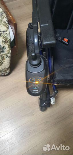 Инвалидная коляска с электроприводом