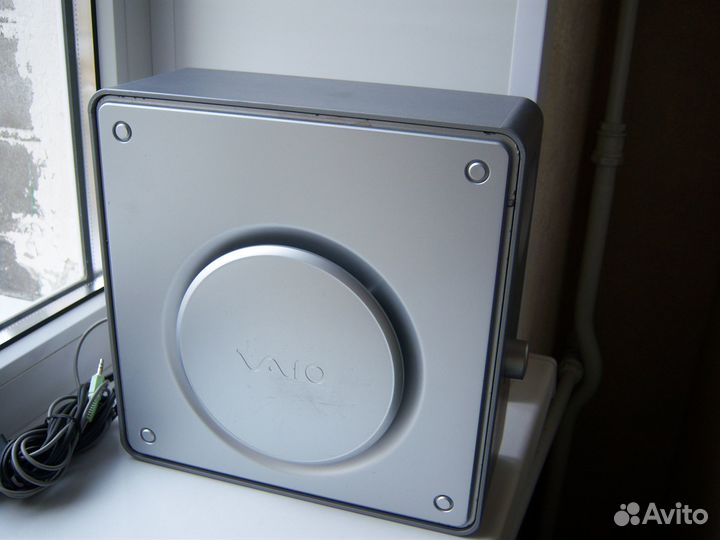 Активный сабвуфер