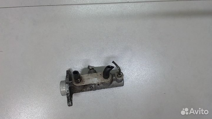 Цилиндр тормозной главный Volkswagen Golf 4, 1999