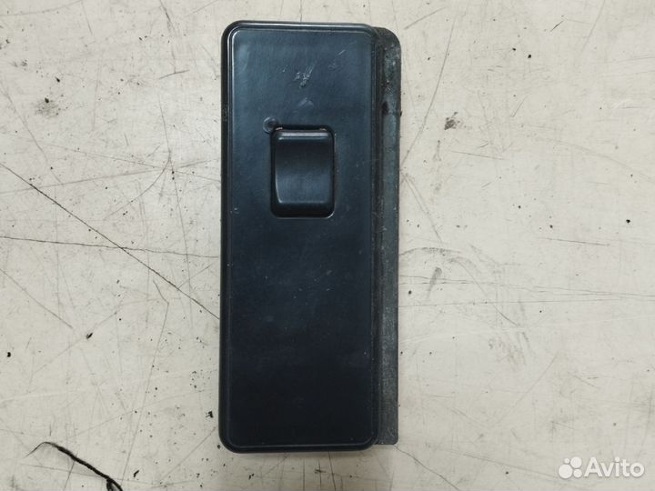 Кнопка стеклоподъёмника передняя правая vоlvo 760