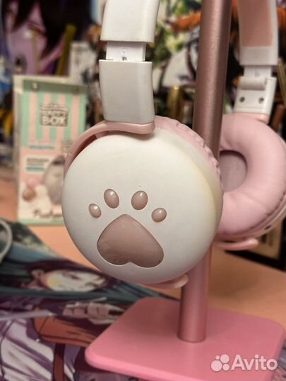 Розовые наушники с ушками