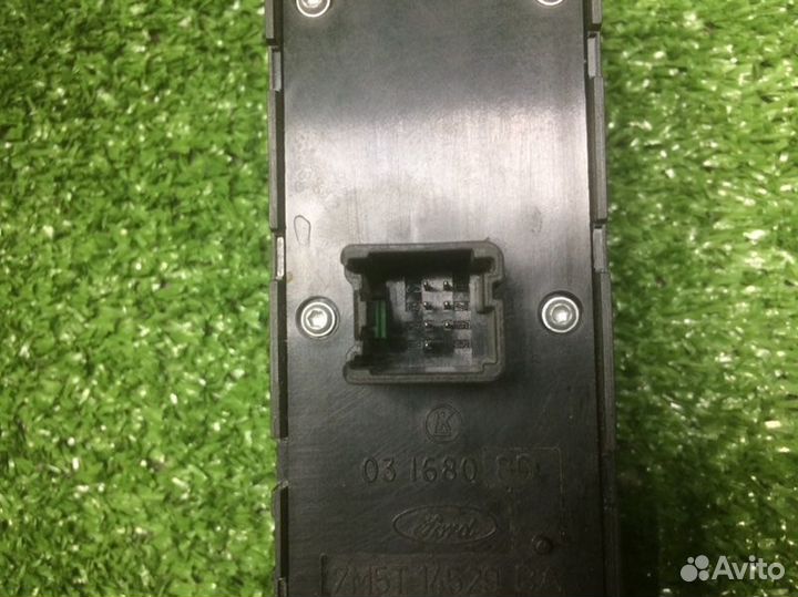 Блок управления стеклоподъёмниками Ford Focus 2