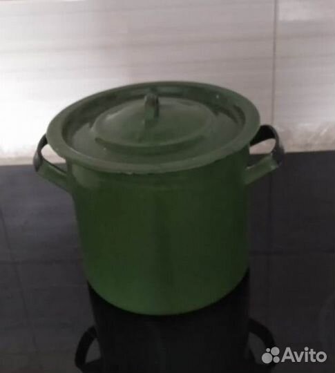 Кастрюля эмалированная