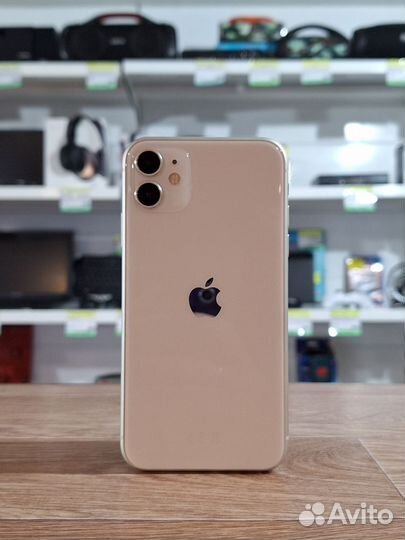 iPhone 11, 64 ГБ