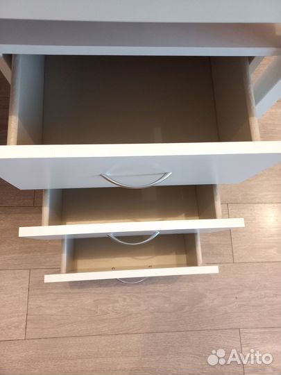 Письменный стол IKEA белый