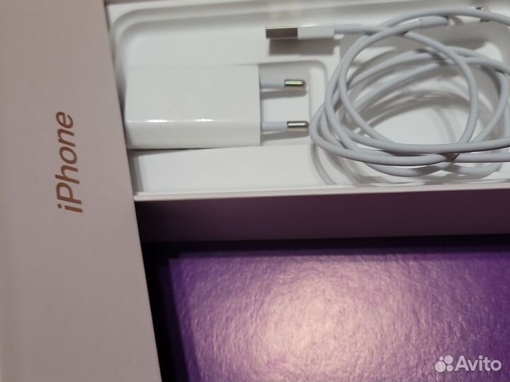 Блок питания iPhone