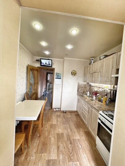 2-к. квартира, 52 м², 5/5 эт.