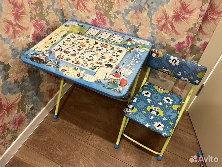 Детская мебель стол и стул