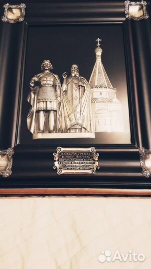 Панно из дерева и драгметалла Георгий и Симон