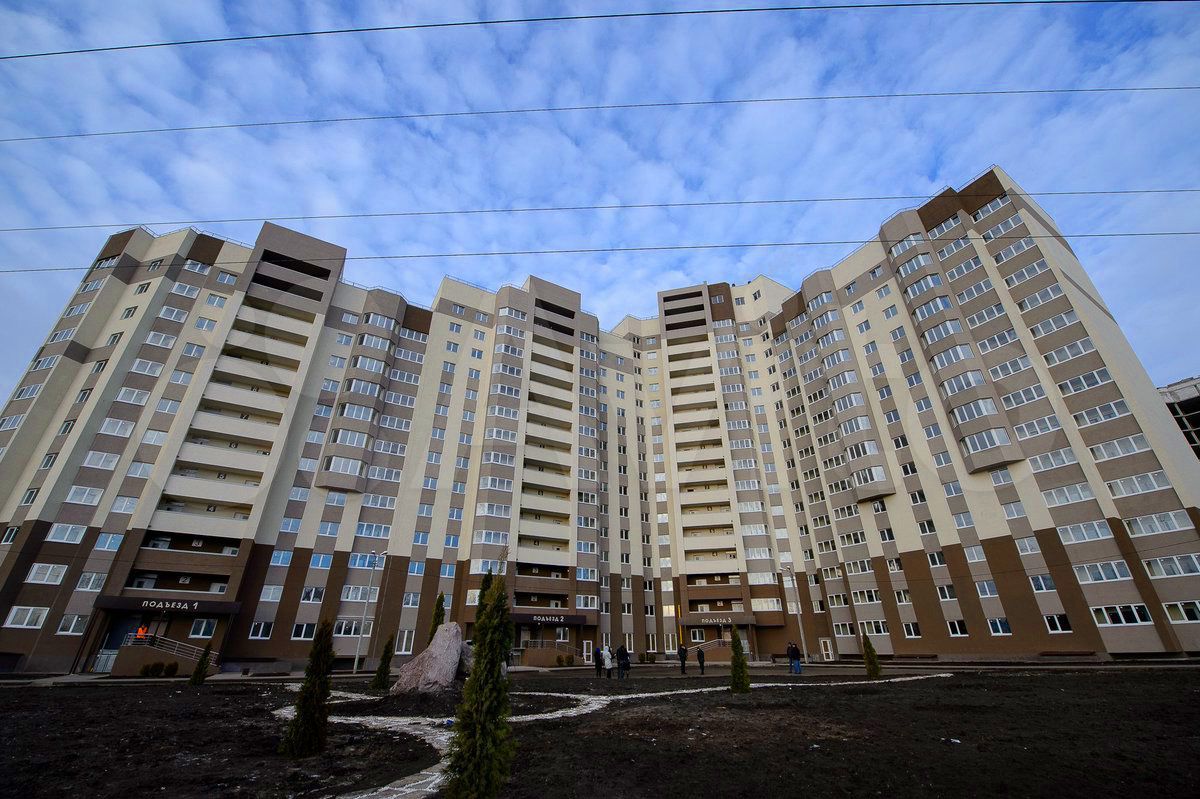 Московский проспект 142у воронеж. Московский проспект 142/1 воронеж. Жк учитель воронеж 142/у. Жк учитель воронеж 142/у. Жк учитель воронеж.