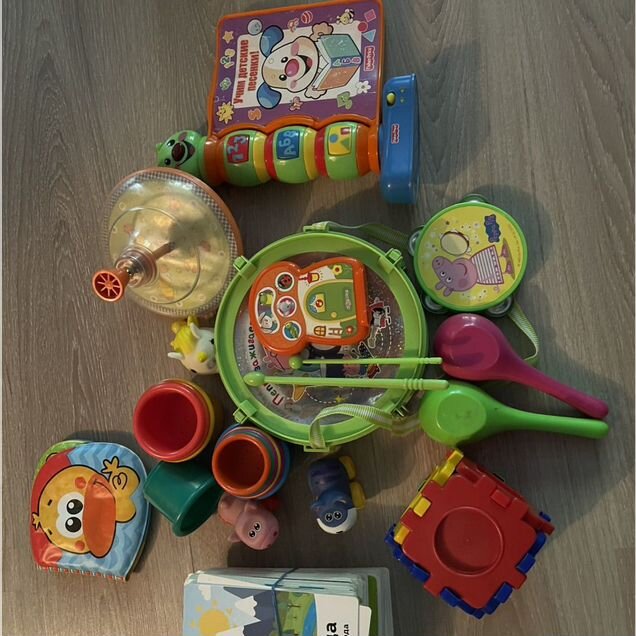 Развивающие игрушки пакетом