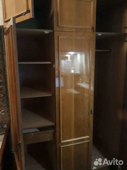 Шкаф шифоньер