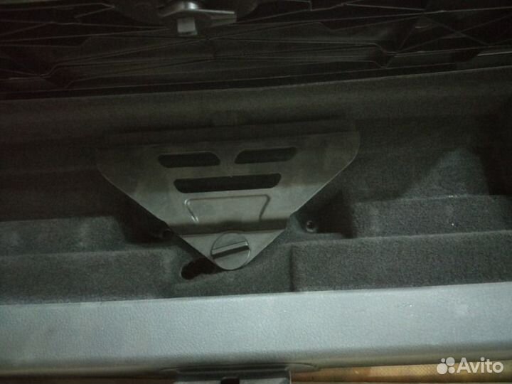 Обшивка крышки багажника Audi A4 Avant B7 ALT 2005