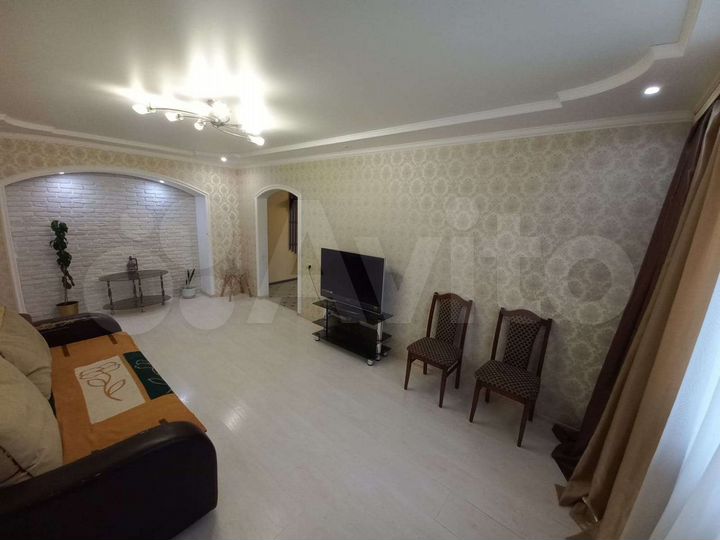 2-к. квартира, 56 м², 1/5 эт.