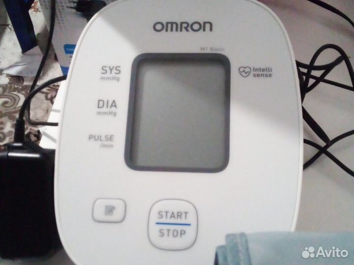 Тонометр с памятью и адаптером.на гарант.доставка