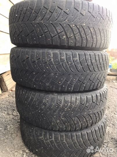 Michelin X-Ice North 4 205/55 R16