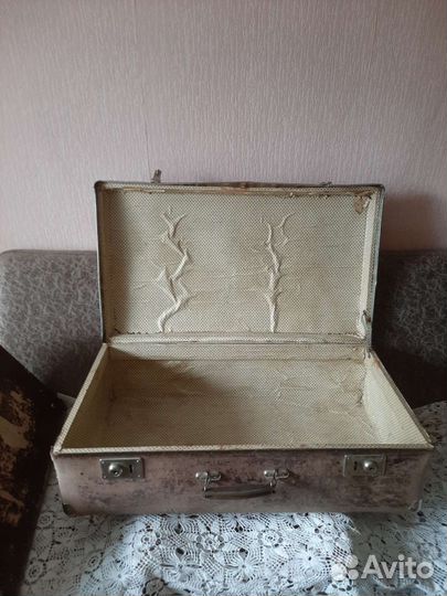 Чемоданы времен СССР