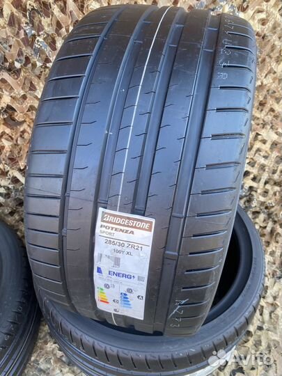 Bridgestone Potenza Sport 245/35 R21 и 285/30 R21 96Y