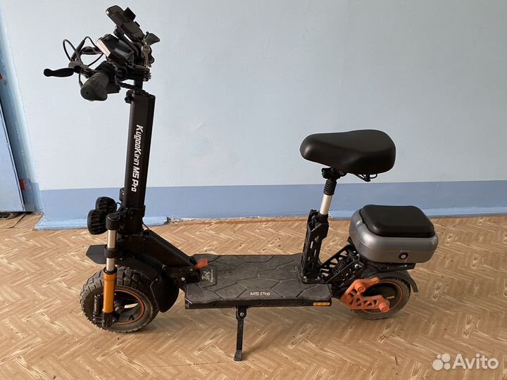 Продам электросамакат М5про
