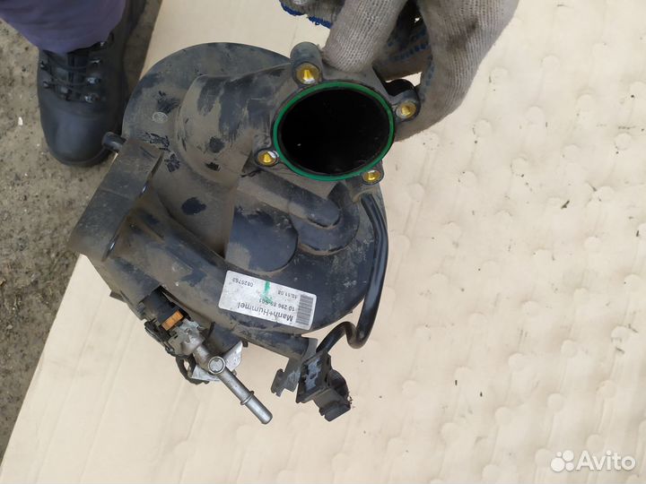 Коллектор впускной Опель Инсигния