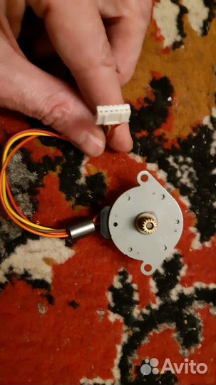 Шаговый двигатель 24sa32