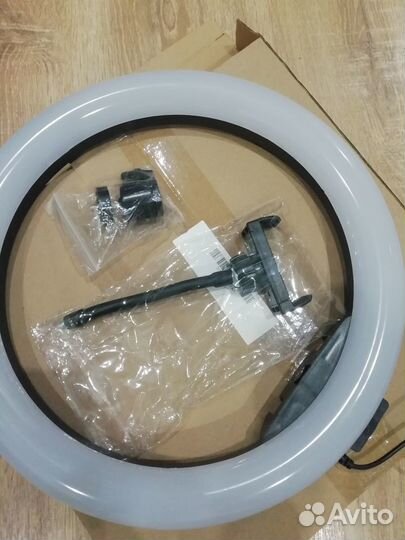 Кольцевая лампа новая