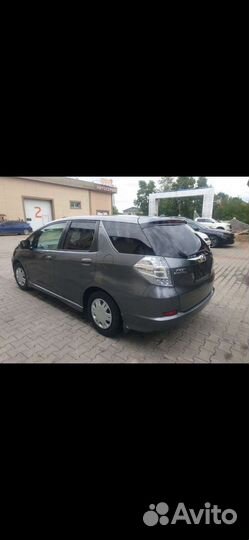 Honda Fit Shuttle 1.3 CVT, 2011, 95 000 км