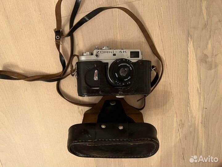 Плёночный фотоаппарат zorki-4K