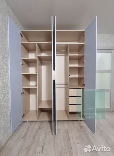 Стенка в гостиную