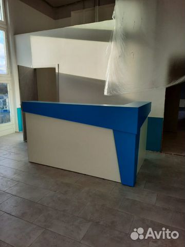 Стойка ресепшн