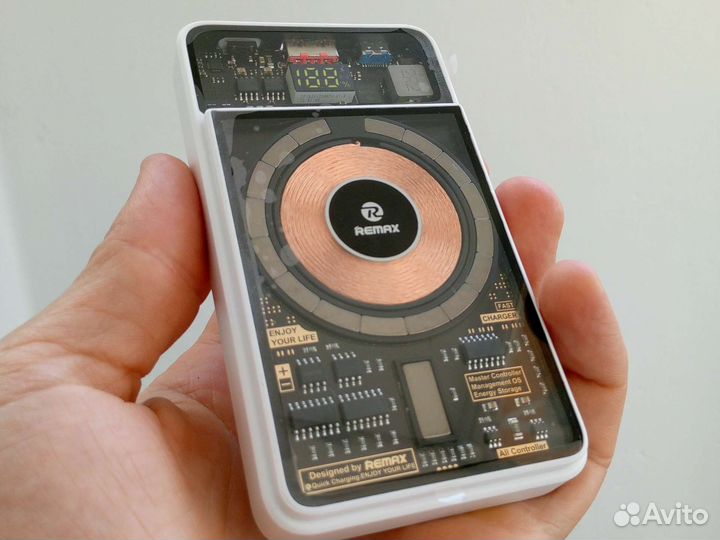 Внешний аккумулятор с беспроводной зарядкой