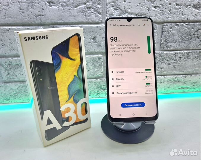 Samsung Galaxy A30, 4/64 ГБ