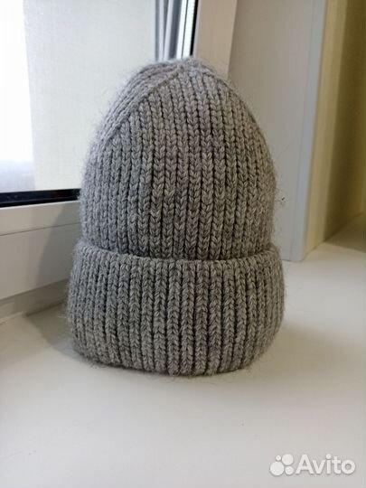 Женская шапка