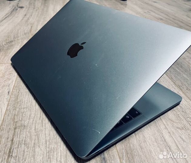 Apple Macbook Pro 13 2017 i5 16gb озу 512gb Ssd