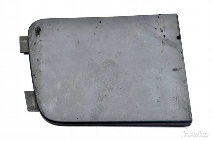 Пластиковая заглушка решетки радиатора, верхняя правая volvo FH (01.05)