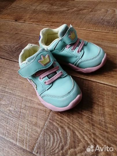 Кроссовки детские для девочек 22 р